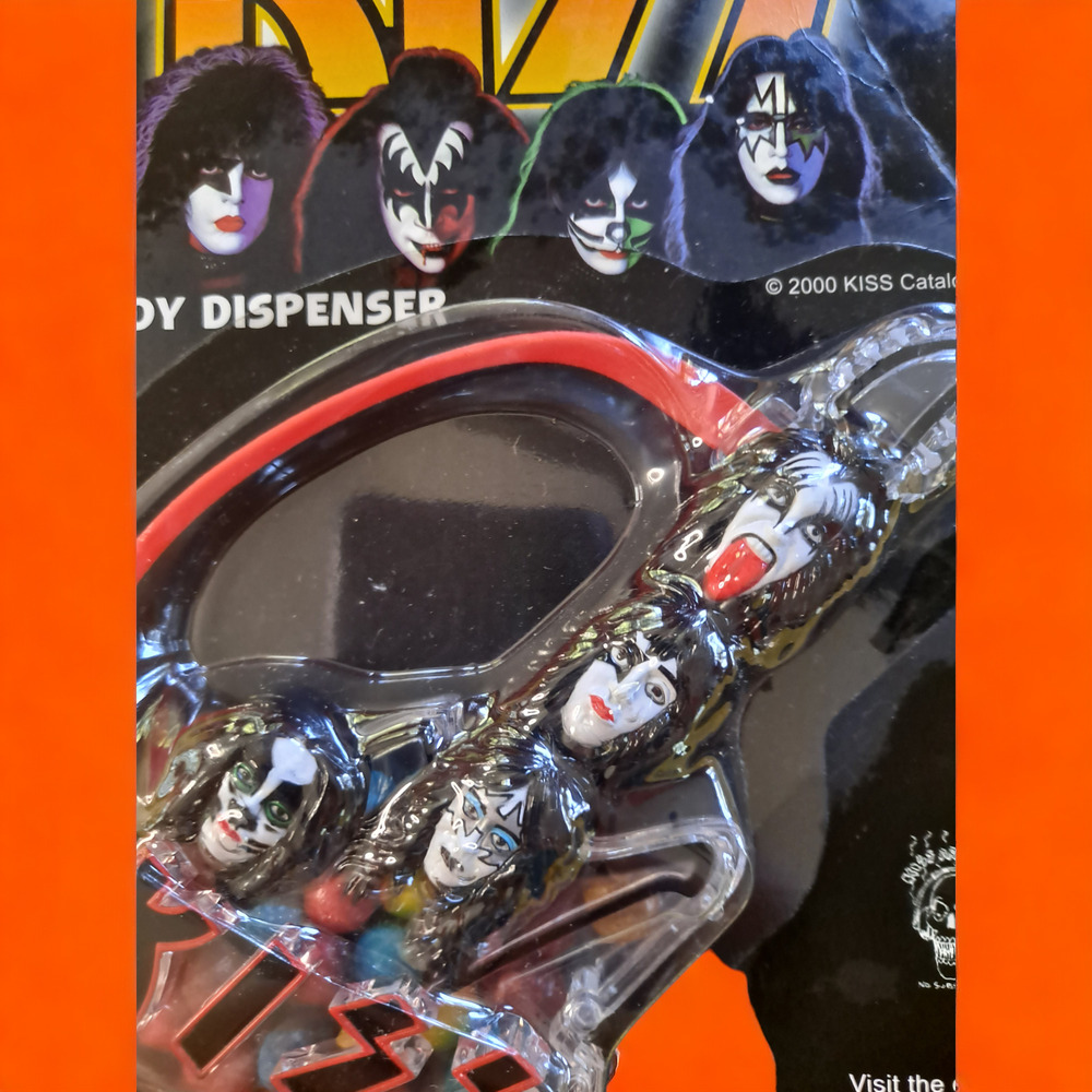 Kiss Memorabilia Candy Dispenser Sealed With Candy Shelcore 2000 - Picture 4 of 5
